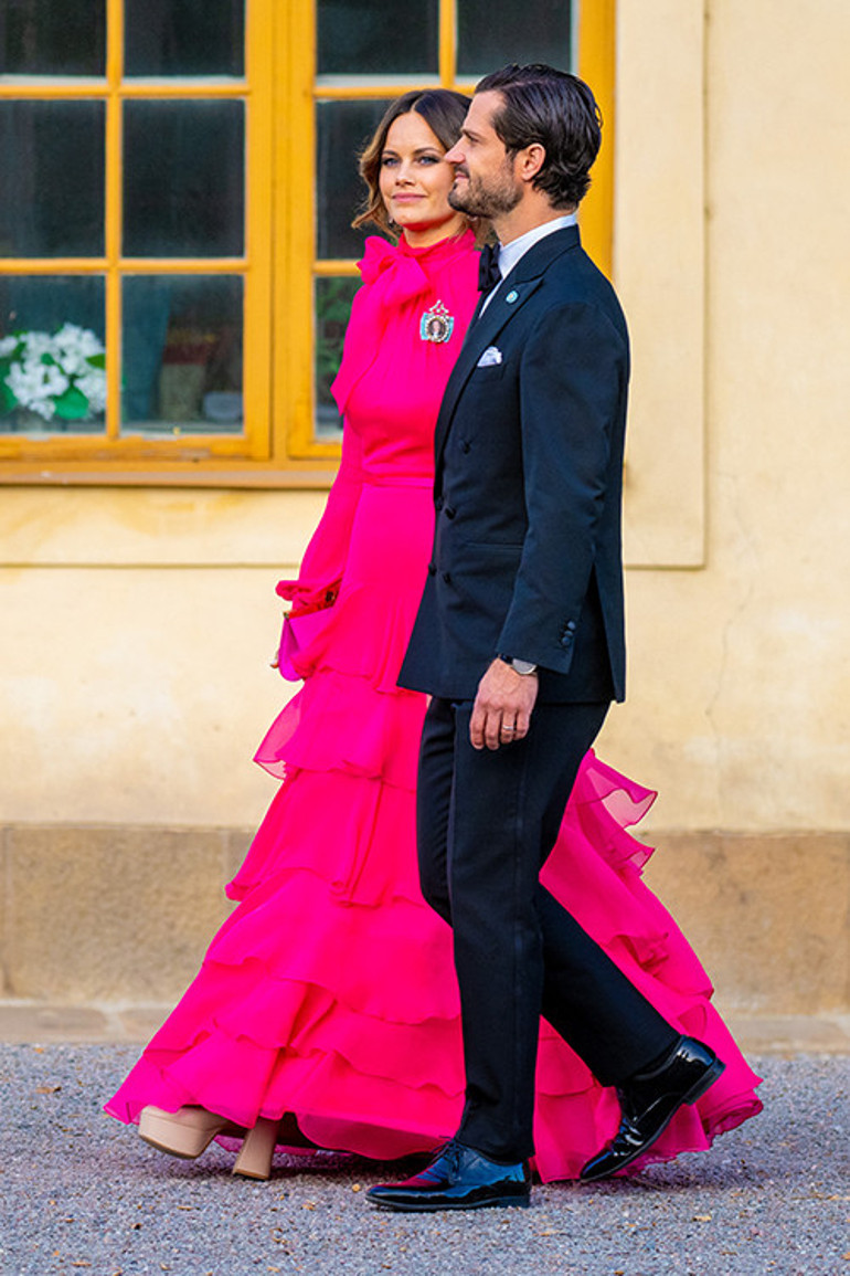 Dördüncü doğumunu yapıp ortadan kaybolmuştu... Gül yüzlü gelin sonunda göründü... Beşinci bebek mi geliyor yoksa