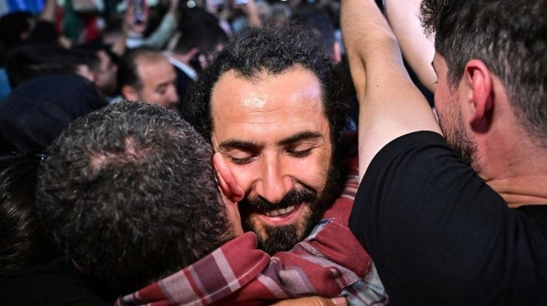 Türkiye'ye getirilen vatandaşlara ilişkin görsel