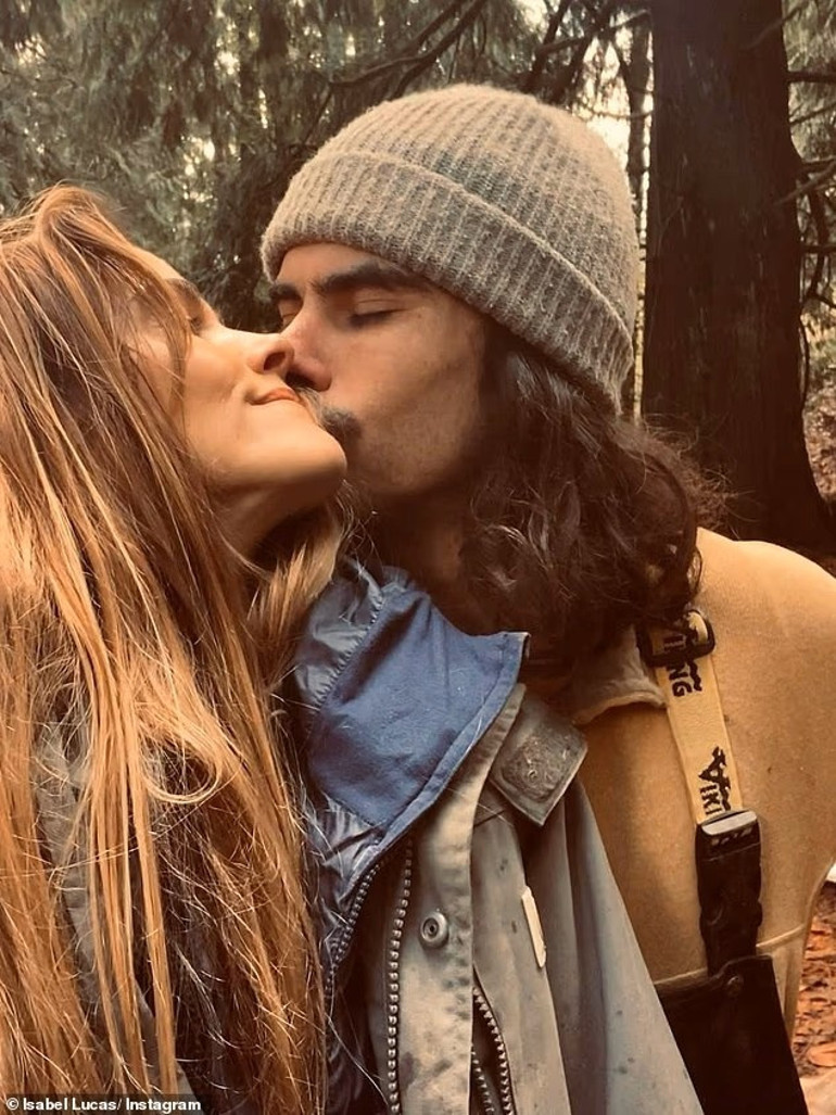 Önce sevgilisini hayranlarıyla tanıştırdı sonra karnı burnunda ortaya çıktı… Ünlü oyuncu 41 yaşında ilk kez anne olacak