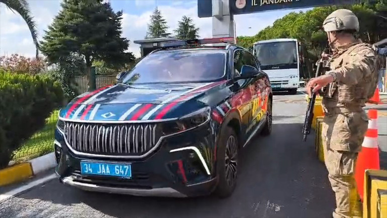 Son dakika... Ünlü isimlere uyuşturucu operasyonu Aralarında İrem Derici, Demet Evgar ve Hadise de var... Soruşturmayla ilgili yeni gelişme