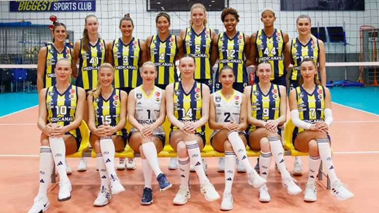 Vakıfbank ve Fenerbahçe Medicana voleybol takımları