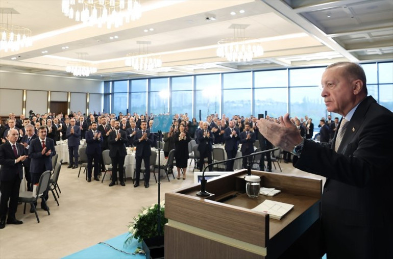 Cumhurbaşkanı Erdoğan: Özgür Özelin millete hesap verecek cesareti yok