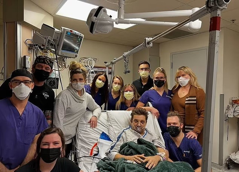 O korkunç kazadan sonra yaşaması bir mucize… Hayat onun için tek anlama geliyor: Biricik evladım onu hiç bırakmayacağımı bilsin yeter