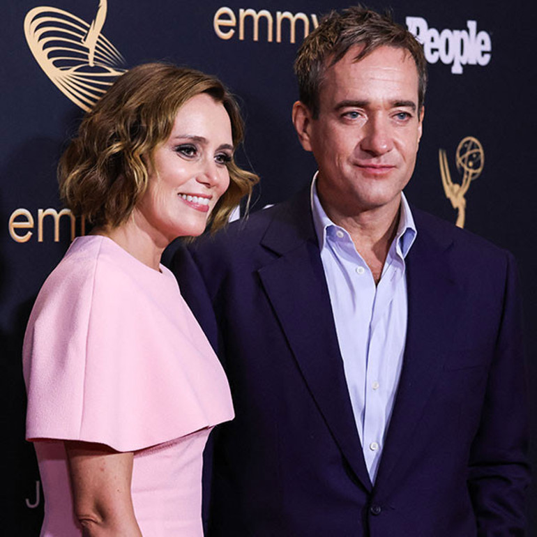 Görür görmez aşık olduğu evli kadının karşısına yağmurdan sırılsıklam dikiliverdi... Ben seni seviyorum, eyvah 21 yıldır bir peri masalını yaşıyorlar…