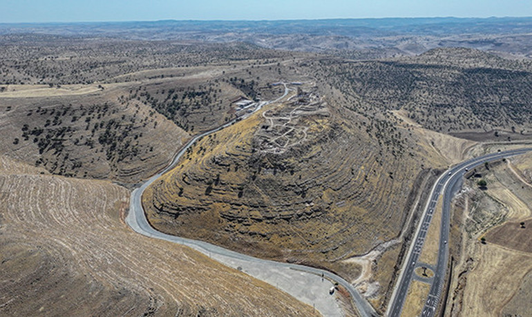 Kaymakam mesaisinden artan zamanda oraya gidiyor 11 yıldır sürüyor | İlk kez yapıyorum, tarihe imza atmak istiyorum
