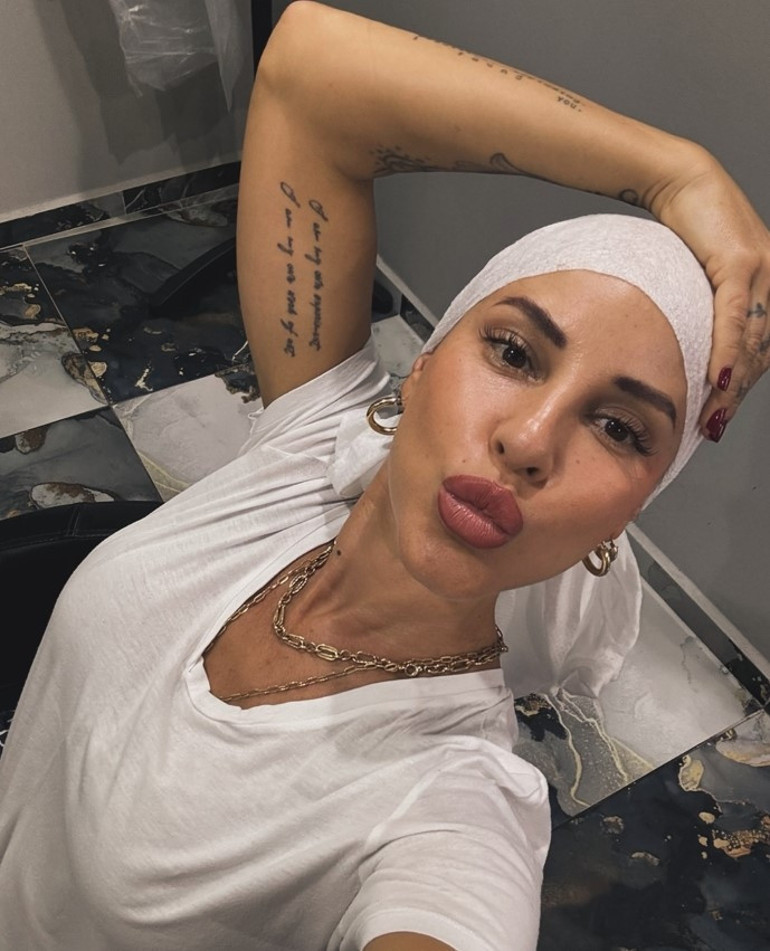 Ünlü oyuncu kanserle mücadele ediyor: Ameliyathane kapısında vay be bir başımayım dedim