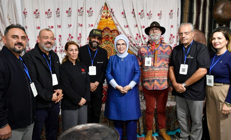 Emine Erdoğan, Rizenin tatlarıyla buluştu