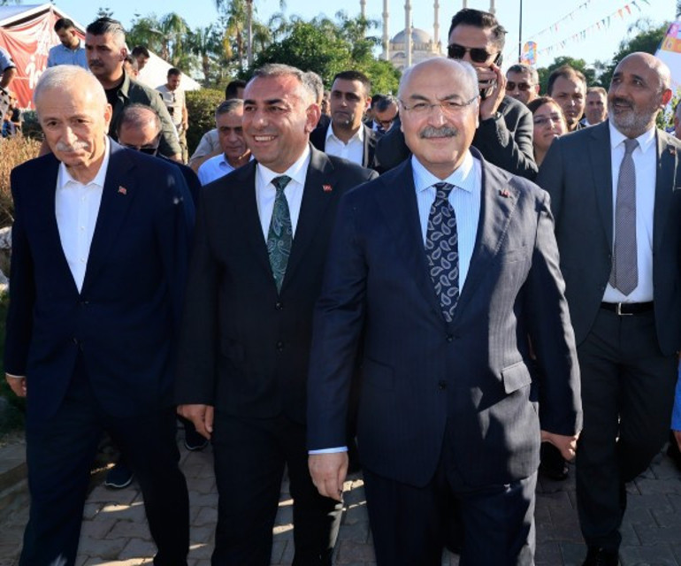 Adana’da lezzet dolu festival coşkusu başladı