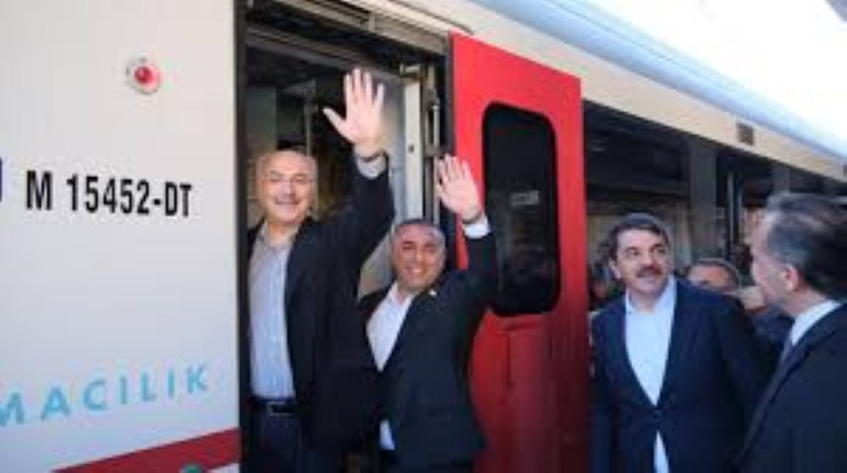 Adana’da lezzet dolu festival coşkusu başladı