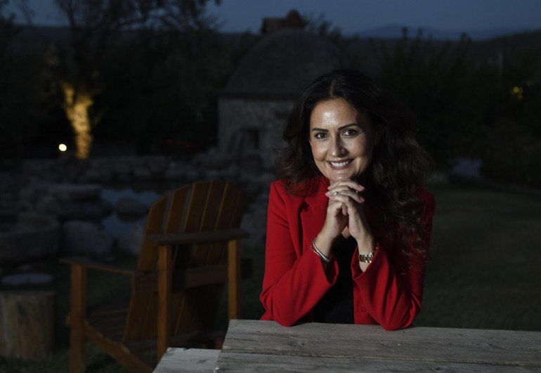 %100&MORE İlham Veren Sohbetler Duygu Alptekin Gürsu: Kurumsaldan koçluğa - Bir dönüşüm hikayesi1