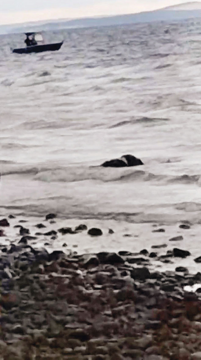 Çanakkale açıklarında tekne battı, 3 kişi öldü