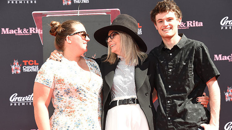 Dünya bu gülüşe hayrandı… Hiç evlenmedi, kendiyle baş başa yaşlandı… Ömrünün son 35 yılını aşksız yaşayıp bu dünyadan göçtü...