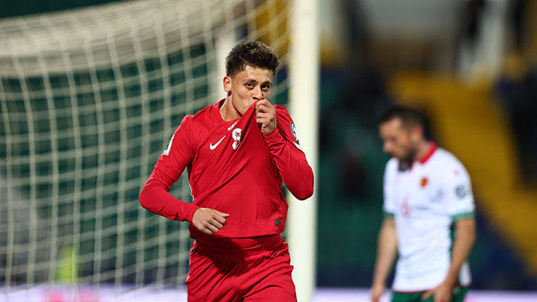 Bulgaristan - Türkiye maçının ardından Nihat Kahveciden yıldız oyuncuya övgüler Helal olsun koçum