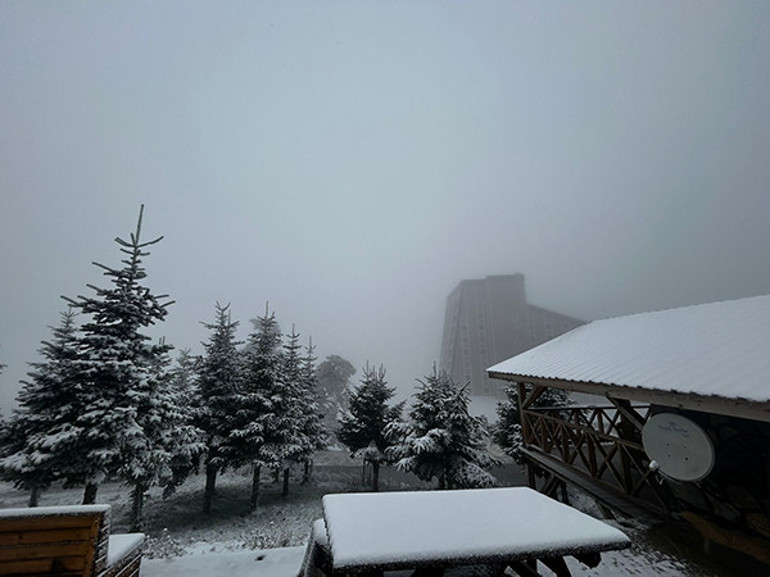 Lapa lapa kar geliyor Meteoroloji alarm verdi: Kuvvetli sağanak ve fırtına uyarısı | İstanbula ne zaman kar yağacak İşte kar ve yağmur beklenen iller