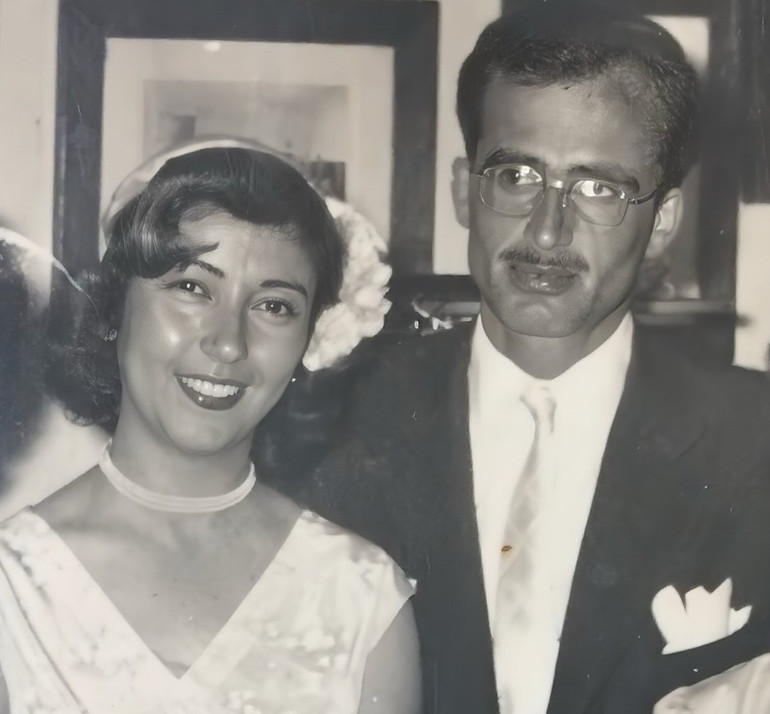 Ünlü sanatçıdan duygulandıran paylaşım... İyi ki tek kızınız olmuşum