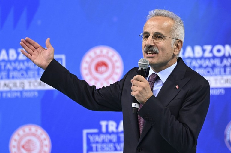 Trabzon toplu açılış töreni sahnesi