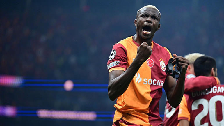 Osimhen milli takım kampında