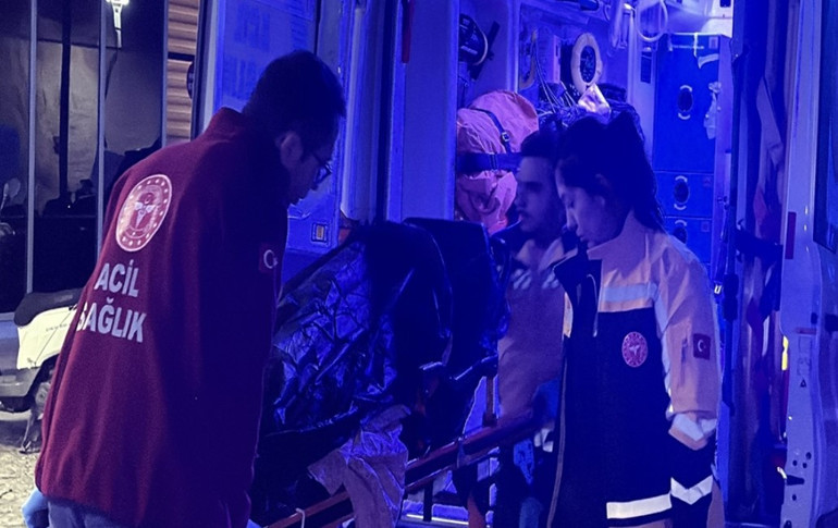 Otel lojmanının terasında havluya sarılı bebek bulundu