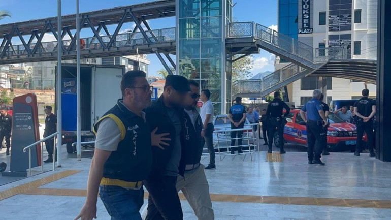 Kavgada bıçaklandı, cesedi sarp kayalıklarda bulundu