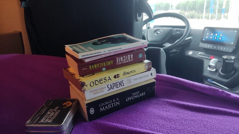 Edebiyatçı TIR şoförü