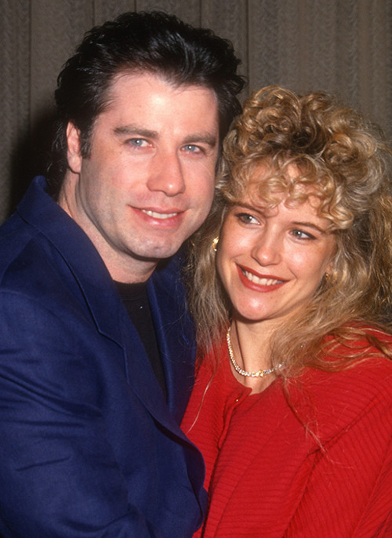 Onların büyük aşkını ölüm bile bitiremedi...Kaybettiği karısının doğum gününü kutladı... Hem kendi ağladı, hem herkesi ağlattı