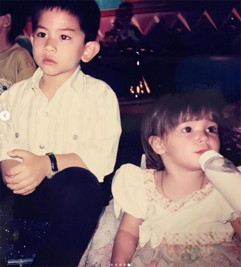 İki çocukluk arkadaşı dualarla evlenmişti... Bütün söylentiler doğru çıktı: Karım hamile, üç kişi oluyoruz