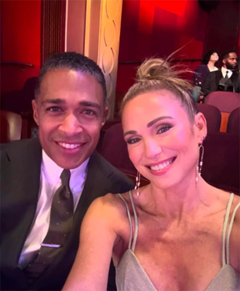 Gizli aşkları ikisinin de yuvasını yıkmıştı... Çifte ihanet evliliğe gidiyor... Nişan yüzükleri takıldı