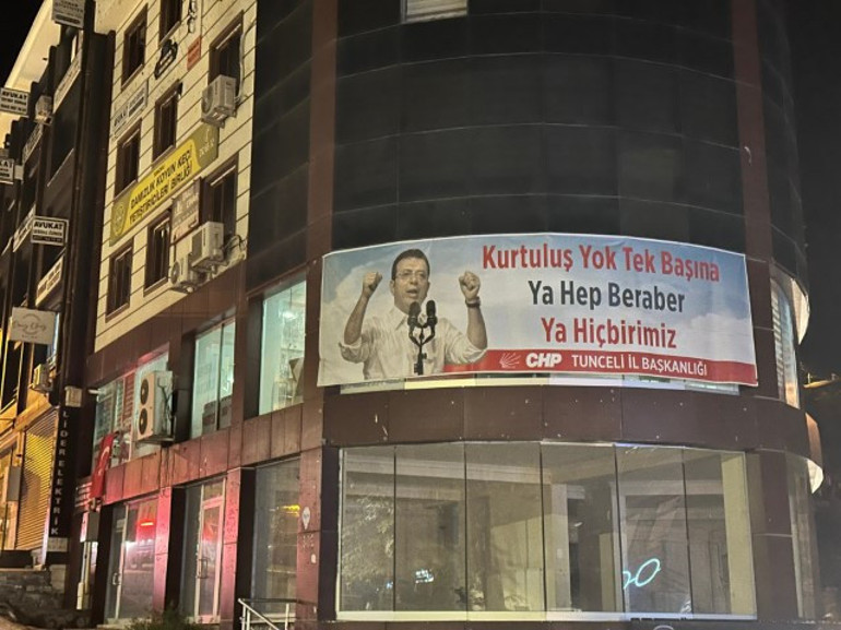 CHP Tunceli il Başkanlığında kriz: Kendilerini binaya kilitlediler