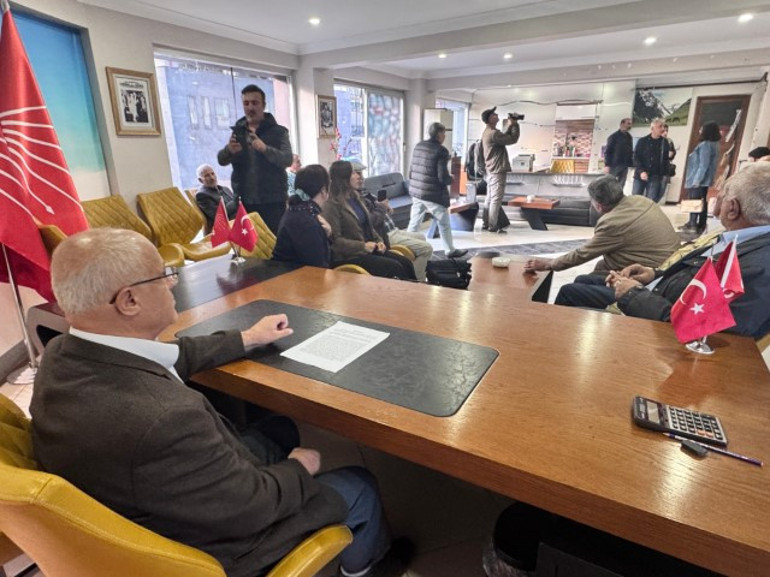 CHP Tunceli il Başkanlığında kriz: Kendilerini binaya kilitlediler