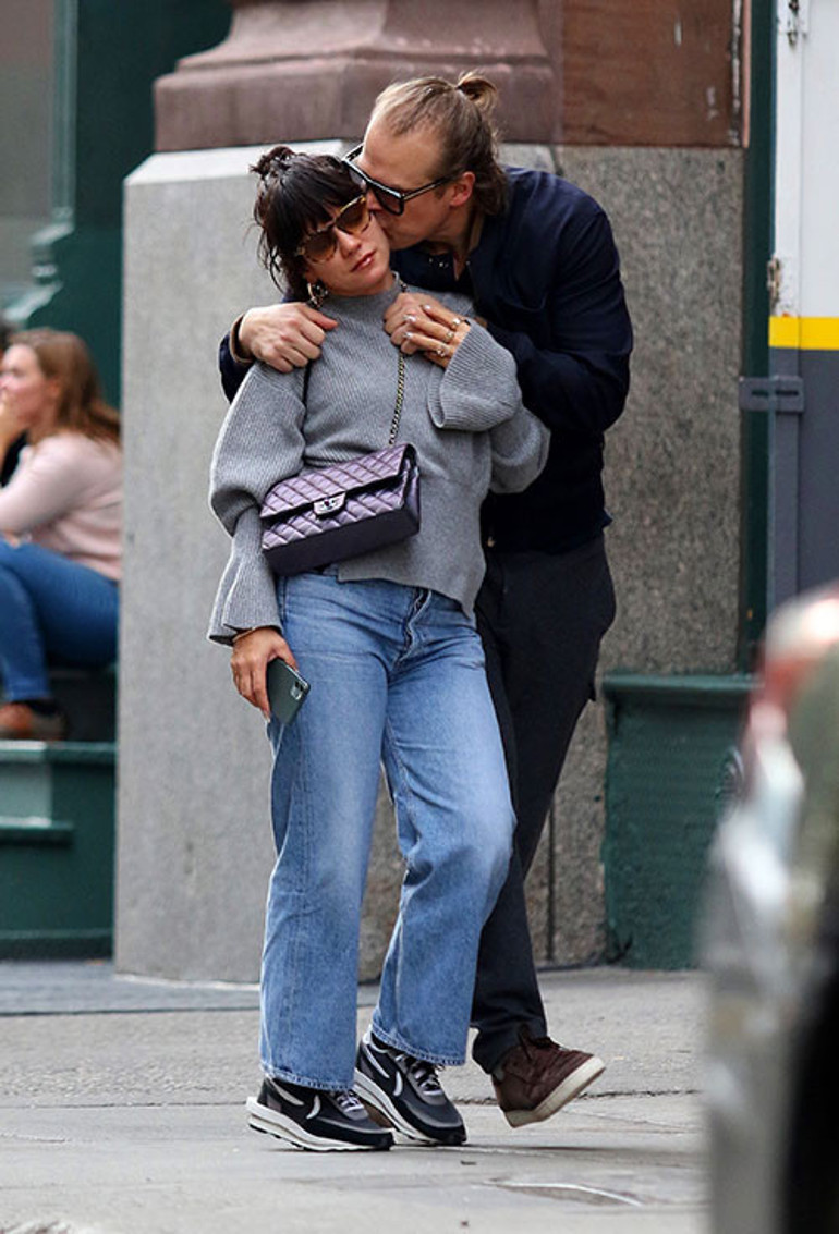 Evde karısı, dışarıda birkaç sevgilisi vardı... Dört yıl süren evliliğinin üç yılında aldatılmıştı... En acı ihanetin intikamını dünyanın gözleri önünde alacak