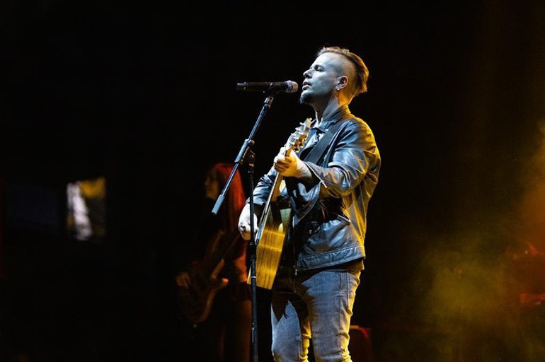 Biletler tükenmeden gel