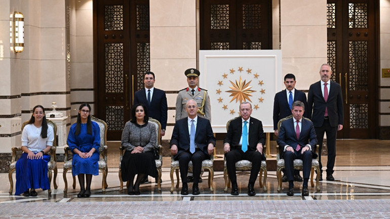 Cumhurbaşkanı Erdoğan, 4 ülkenin büyükelçisini kabul etti
