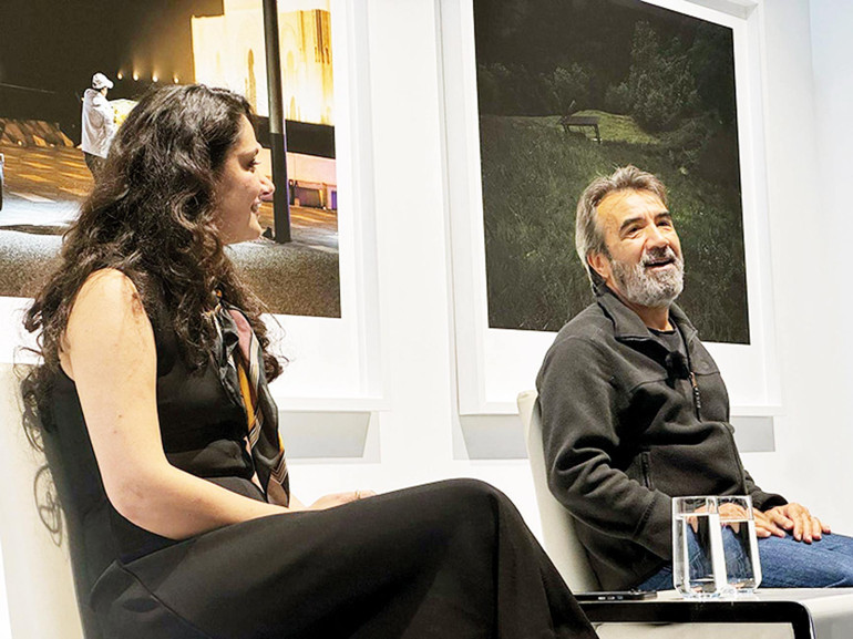 Yalnızlık sergisinde tribün kalabalığı