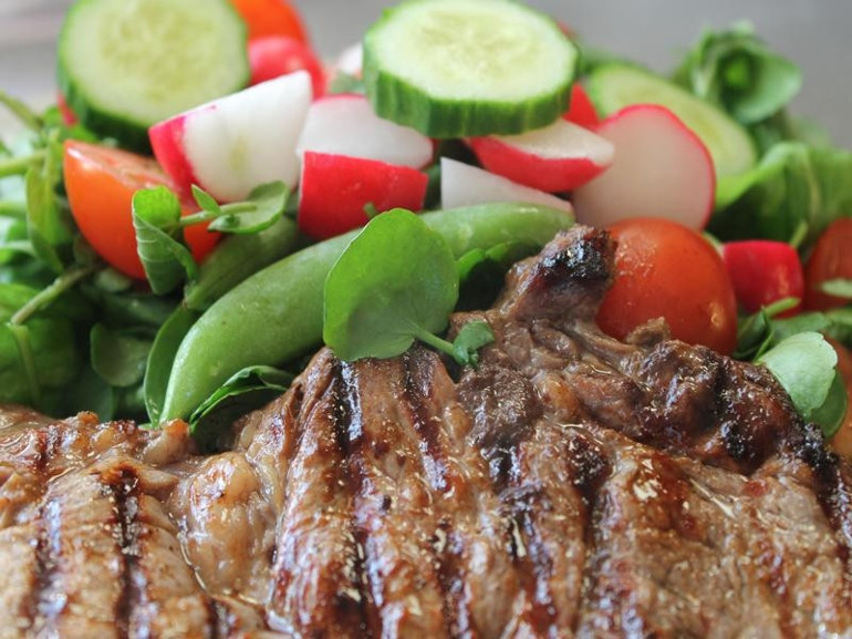 Sahneye fit çıkmak uğruna kaslardan olmak mı Zeynep Bastıkın 15 günlük karbonhidrat diyetine uzman yorumu: Karbonhidrat vücudun düşmanı değildir