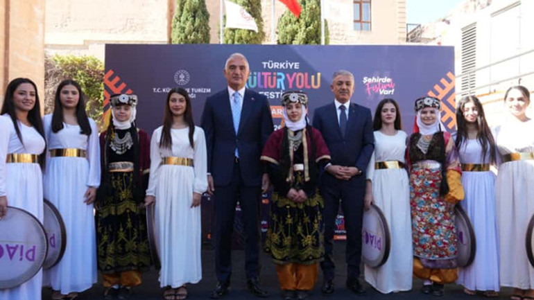 Kültür Yolu Festivali ilk kez Mardinde Bakan Ersoy: Mardin’in ruhu dünyaya taşınacak