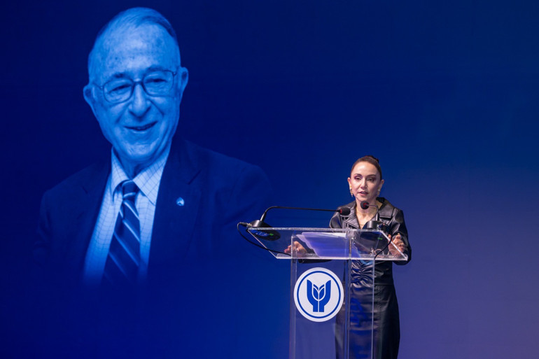 Selçuk Yaşar Ödülü Prof. Dr. Elif Uysal’a