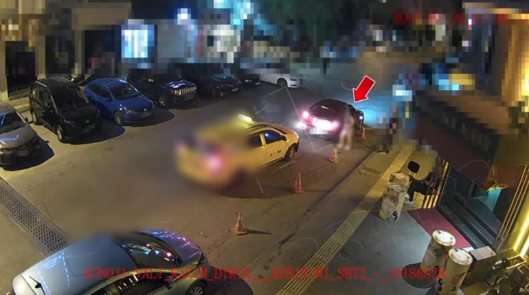 İzmirde kataloglu dijital fuhuş çetesine operasyon 19 kadın kurtarıldı, 4 şüpheli tutuklandı