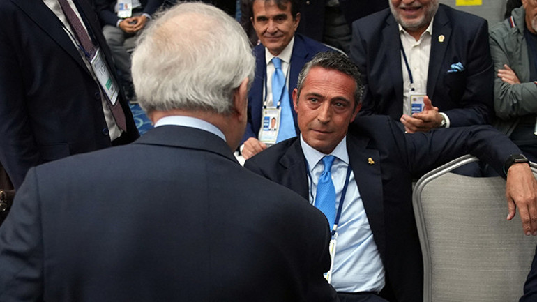 Fenerbahçe Yüksek Divan Kurulunda Ali Koç - Aziz Yıldırım gerginliği: Ben Fenerbahçe kötü olsun dediysem şerefsizim Bunu bize ima edenler de şerefsizdir