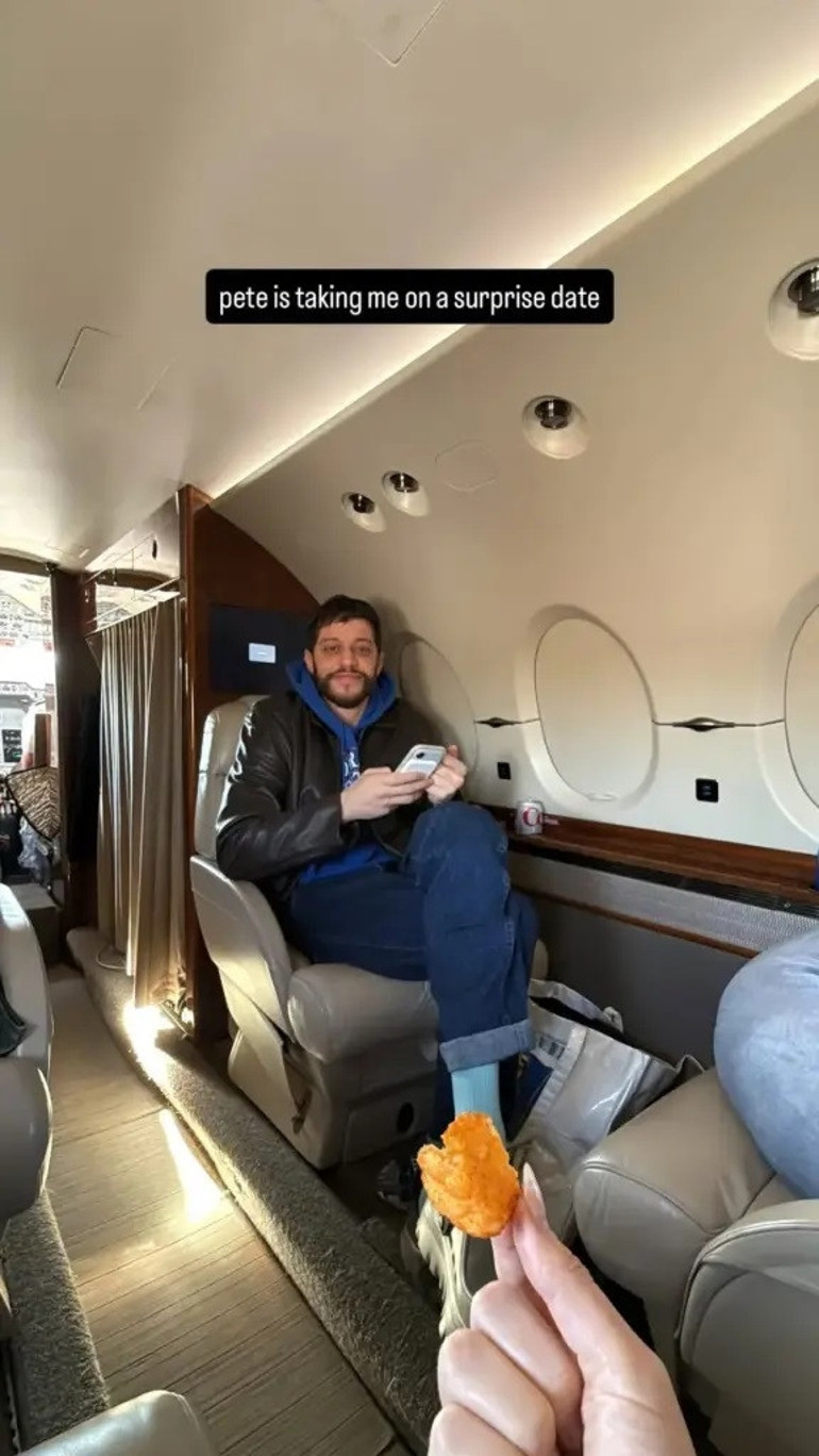 Hamile sevgiliye özel jet sürprizi