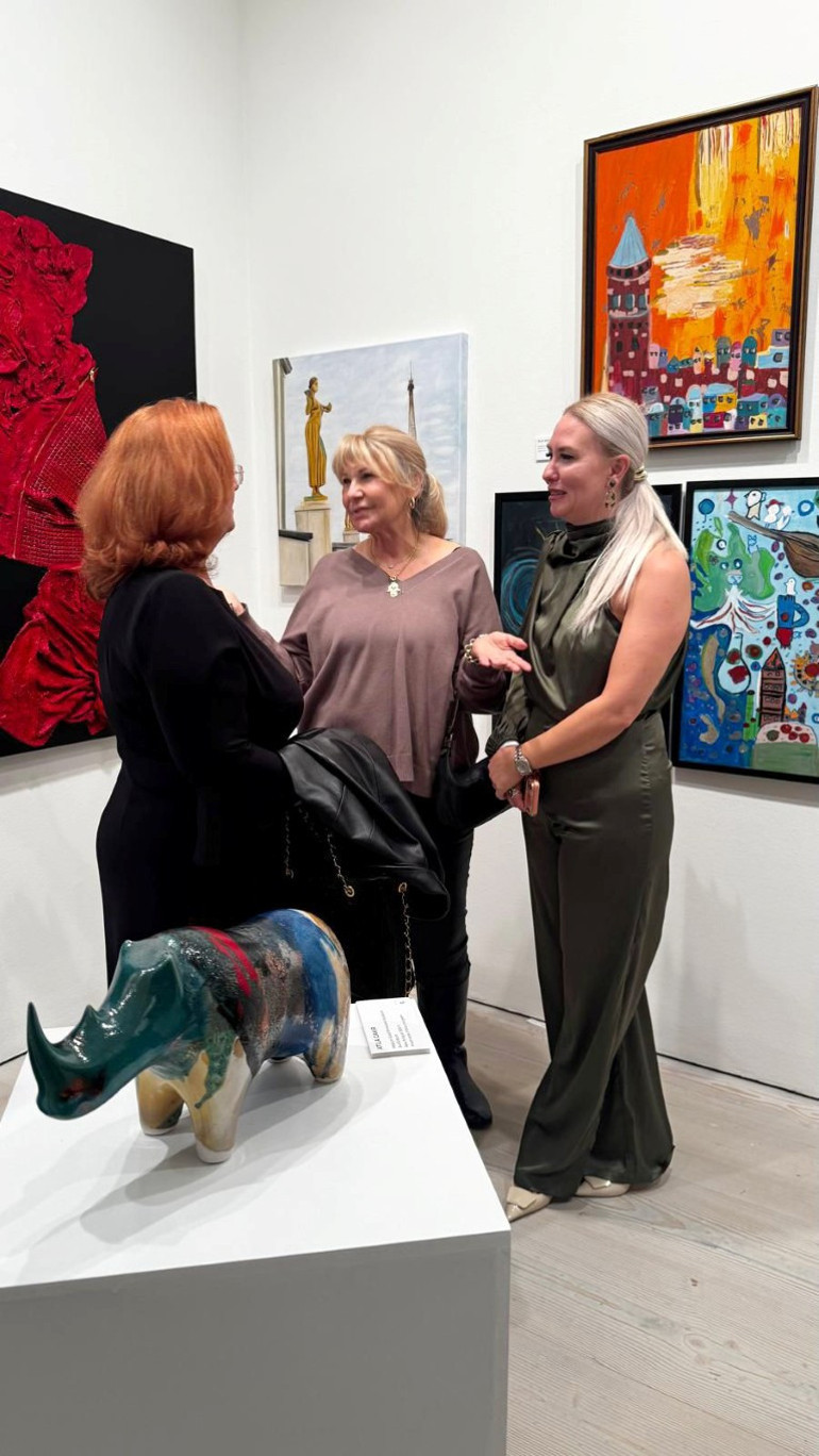 Londra’da Türk sanatçılar Saatchi Gallery’de görücüye çıktı