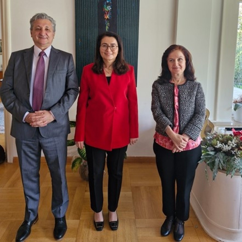 Stuttgart Başkonsolosluğu’nda Samimi Bir Kahvaltı: Eğitim, Toplum ve Birlik Mesajı