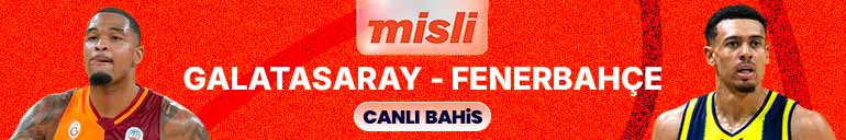 Galatasaray ile Fenerbahçe derbi maçında saha içi mücadele