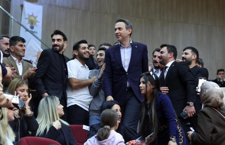 Bakan Bayraktardan CHPnin nadir element iddialarına tepki