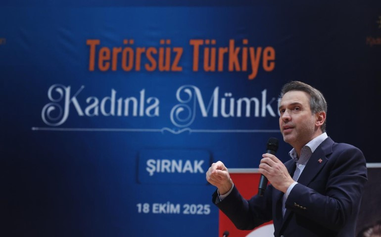 Bakan Bayraktardan CHPnin nadir element iddialarına tepki