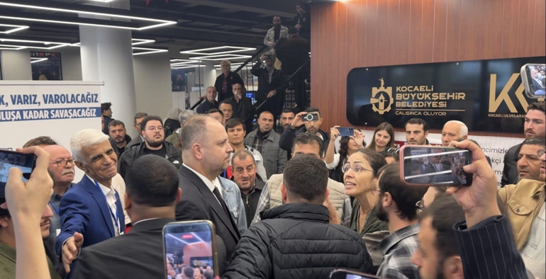 CHP Kocaeli İl Kongresinde gerginlik yaşandı