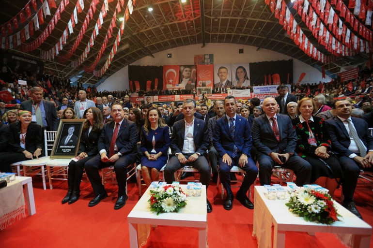 CHP Genel Başkanı Özgür Özel, Manisa İl Kongresinde konuştu