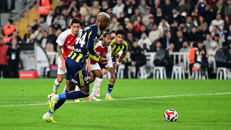 Marco Asensio, Kadıköyde hesabı açtı: Fenerbahçeye bir ilki yaşattı