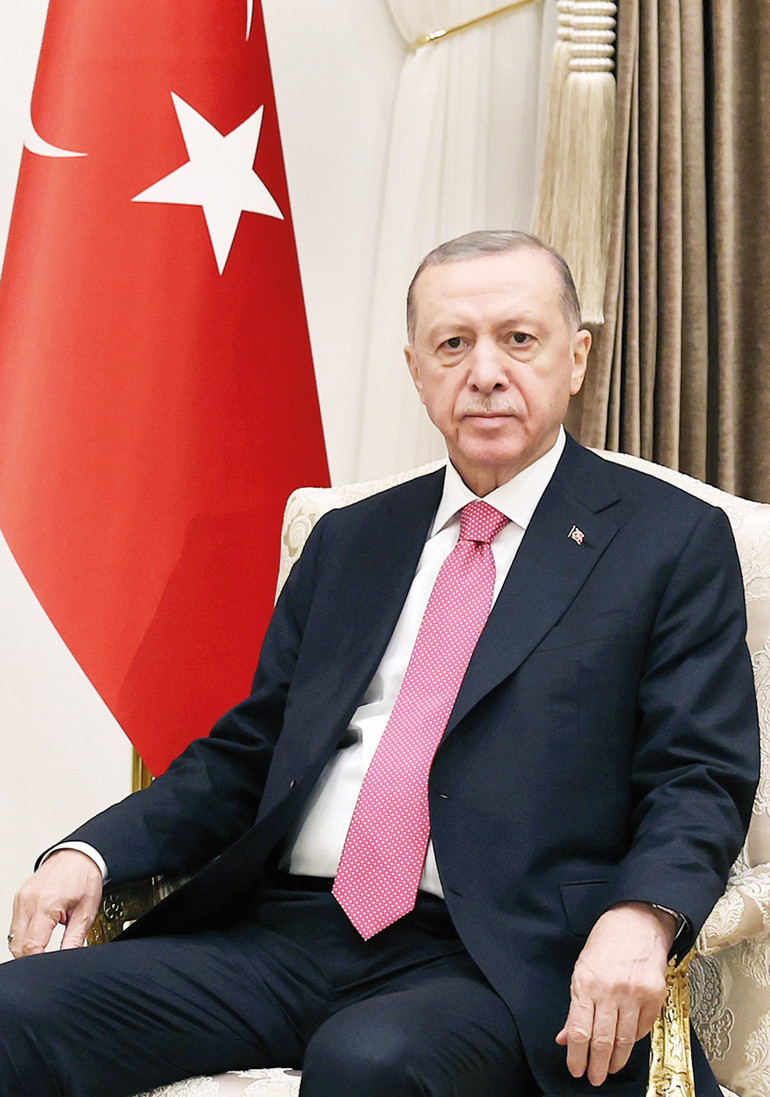 Tufan Erhürman zaferi... KKTC’de seçim sürprizi