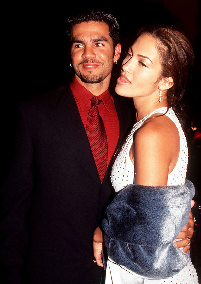 ‘Kimseler beni sevmeye cesaret edemedi’ demişti… Eski kocası acı konuştu: Sen seni seveni aldattın