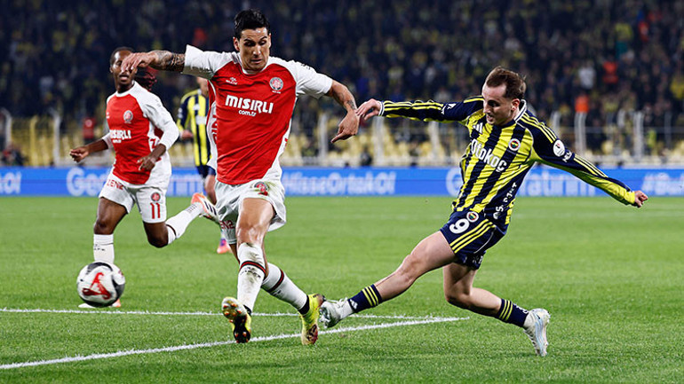 Fenerbahçe-Karagümrük maçı sonrası Hasan Şaştan dev iddia: Yarın ülkeden giderdi